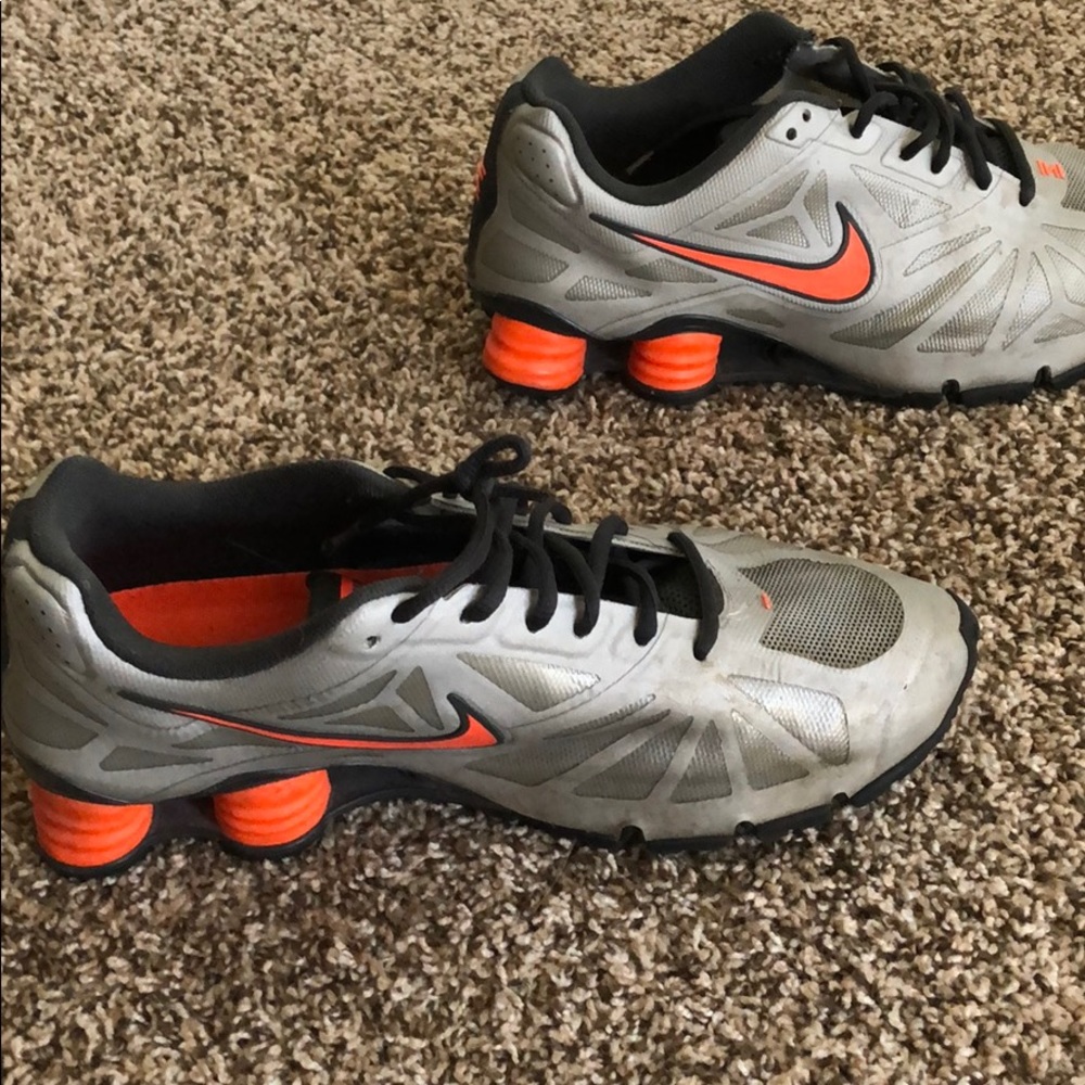 Nike shock  9.5 men’s